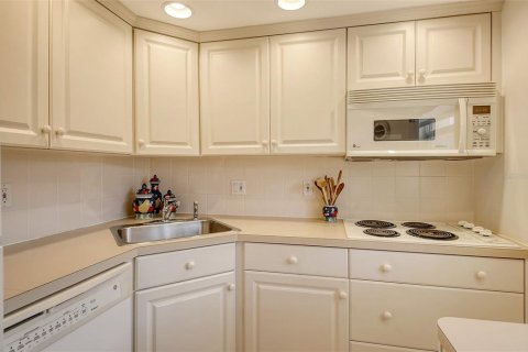 Condo in Longboat Key, Florida, 1 bedroom  № 1548182 - photo 16