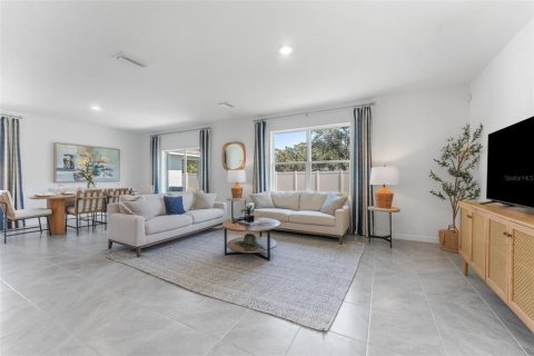 Casa en alquiler en Land O' Lakes, Florida, 4 dormitorios, 214.14 m2 № 2196108 - foto 9
