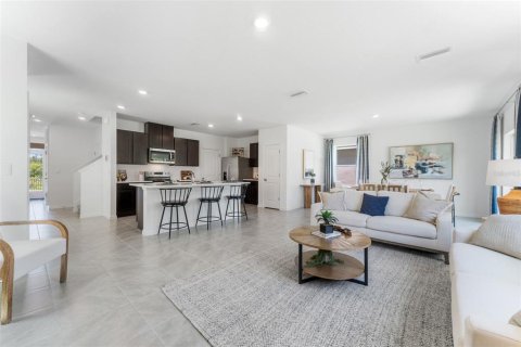 Casa en alquiler en Land O' Lakes, Florida, 4 dormitorios, 214.14 m2 № 2196108 - foto 11