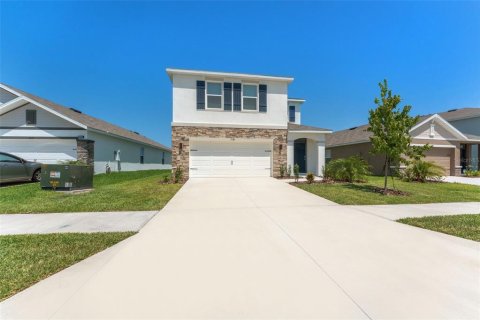 Casa en alquiler en Land O' Lakes, Florida, 4 dormitorios, 214.14 m2 № 2196108 - foto 3