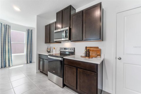 Casa en alquiler en Land O' Lakes, Florida, 4 dormitorios, 214.14 m2 № 2196108 - foto 14