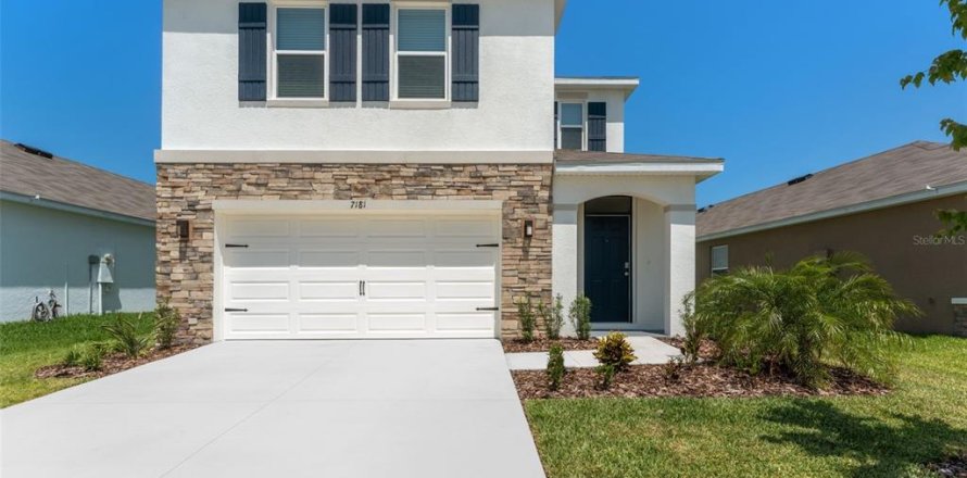 Casa en Land O' Lakes, Florida 4 dormitorios, 214.14 m2 № 2196108