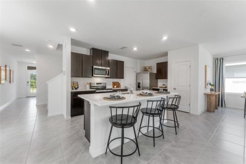 Casa en alquiler en Land O' Lakes, Florida, 4 dormitorios, 214.14 m2 № 2196108 - foto 12