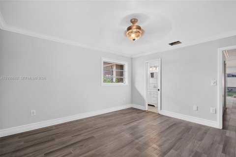 Villa ou maison à vendre à Miami, Floride: 3 chambres, 136.1 m2 № 2439350 - photo 20