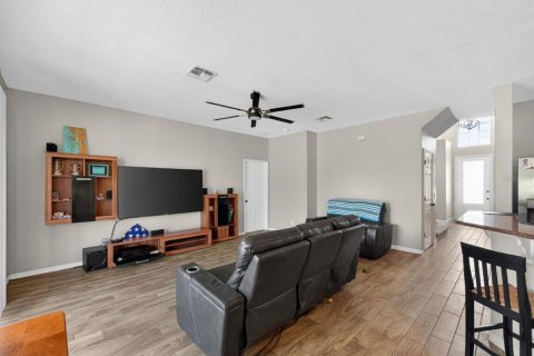 Villa ou maison à vendre à Eustis, Floride: 5 chambres, 339.09 m2 № 2148781 - photo 19