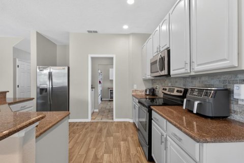 Villa ou maison à vendre à Eustis, Floride: 5 chambres, 339.09 m2 № 2148781 - photo 12