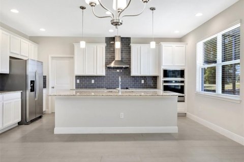 Villa ou maison à louer à Tavares, Floride: 5 chambres, 304.07 m2 № 1591603 - photo 6