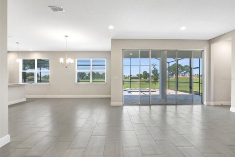 Villa ou maison à louer à Tavares, Floride: 5 chambres, 304.07 m2 № 1591603 - photo 8
