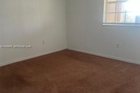 Condominio en alquiler en Pembroke Pines, Florida, 2 dormitorios, 104.98 m2 № 2030700 - foto 11