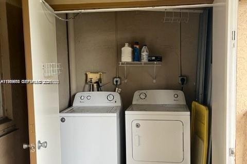 Condominio en alquiler en Pembroke Pines, Florida, 2 dormitorios, 104.98 m2 № 2030700 - foto 14