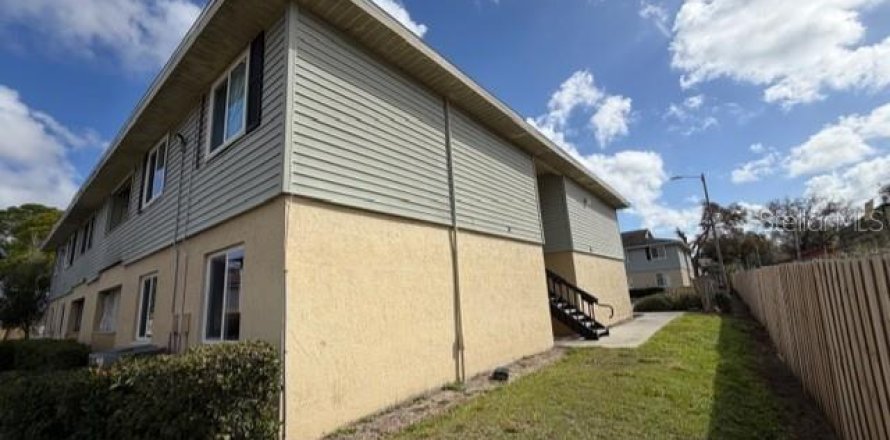 Condominio en Brandon, Florida, 3 dormitorios  № 2222975