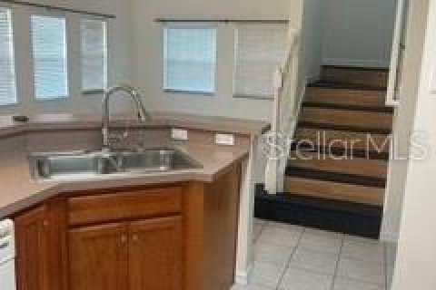 Townhouse in Kissimmee, Florida 4 bedrooms, 151.99 sq.m. № 2258930 - photo 13