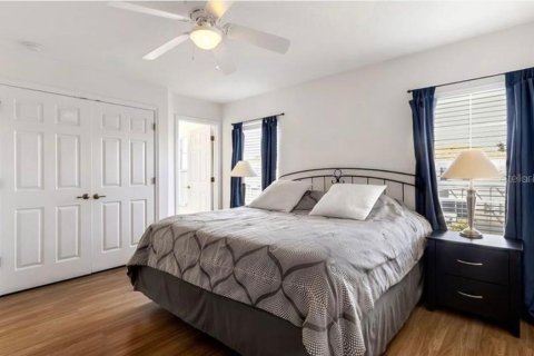 Townhouse in Kissimmee, Florida 4 bedrooms, 151.99 sq.m. № 2258930 - photo 18