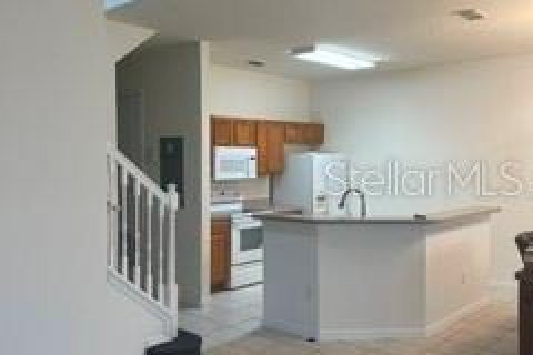 Townhouse in Kissimmee, Florida 4 bedrooms, 151.99 sq.m. № 2258930 - photo 6