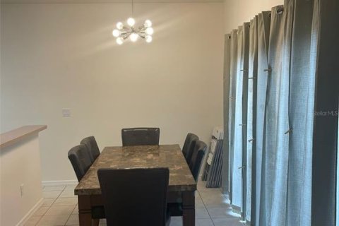 Townhouse in Kissimmee, Florida 4 bedrooms, 151.99 sq.m. № 2258930 - photo 8