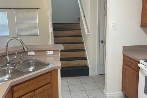 Townhouse in Kissimmee, Florida 4 bedrooms, 151.99 sq.m. № 2258930 - photo 14