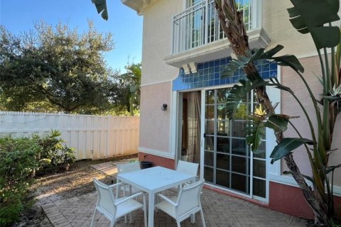 Touwnhouse à vendre à Pompano Beach, Floride: 3 chambres, 139.35 m2 № 2169822 - photo 17