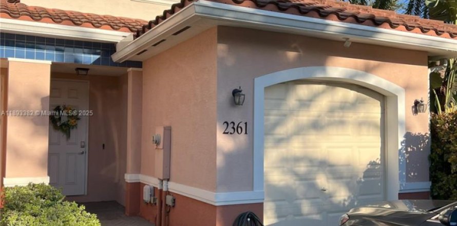 Touwnhouse à Pompano Beach, Floride 3 chambres, 139.35 m2 № 2169822