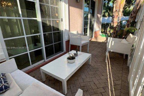 Touwnhouse à vendre à Pompano Beach, Floride: 3 chambres, 139.35 m2 № 2169822 - photo 16