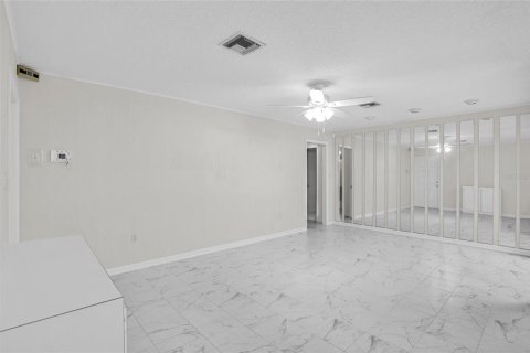 Casa en venta en Ocala, Florida, 3 dormitorios, 220.74 m2 № 1900677 - foto 17