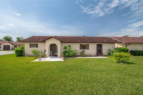 House in Haines City, Florida 2 bedrooms, 81.75 sq.m. № 1833036 - photo 23