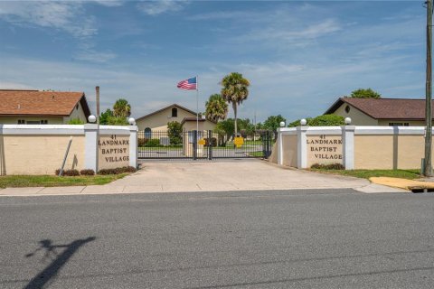 House in Haines City, Florida 2 bedrooms, 81.75 sq.m. № 1833036 - photo 3