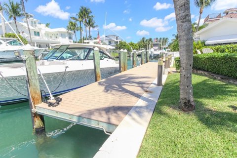 House in Jupiter, Florida 3 bedrooms, 137.12 sq.m. № 1893426 - photo 23