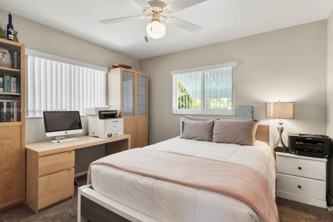 House in Jupiter, Florida 3 bedrooms, 137.12 sq.m. № 1893426 - photo 14