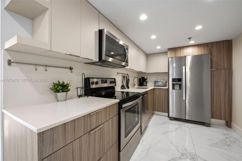 Condominio en venta en Aventura, Florida, 2 dormitorios, 96.43 m2 № 2043961 - foto 12