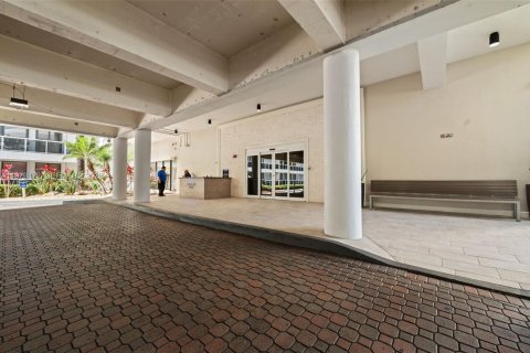 Condominio en venta en Aventura, Florida, 2 dormitorios, 96.43 m2 № 2043961 - foto 3