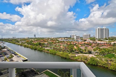 Condominio en venta en Aventura, Florida, 2 dormitorios, 96.43 m2 № 2043961 - foto 27