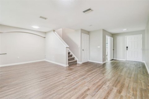 Adosado en venta en Brandon, Florida, 3 dormitorios, 144.74 m2 № 1904550 - foto 9
