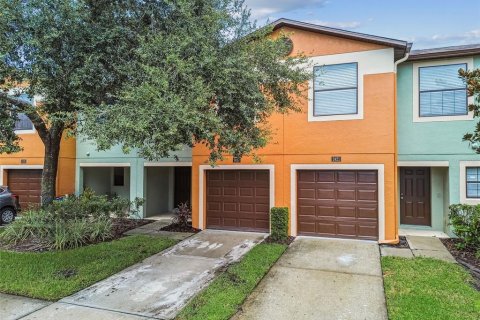 Adosado en venta en Brandon, Florida, 3 dormitorios, 144.74 m2 № 1904550 - foto 1