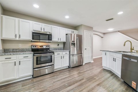 Adosado en venta en Brandon, Florida, 3 dormitorios, 144.74 m2 № 1904550 - foto 13