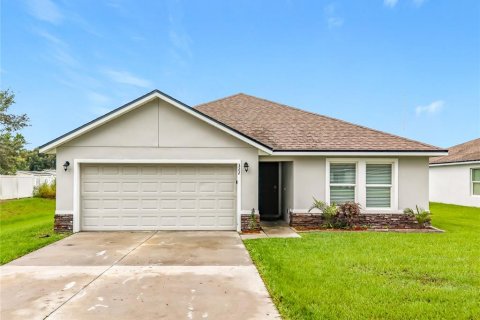 Villa ou maison à Auburndale, Floride 3 chambres, 125.98 m2 № 2415531