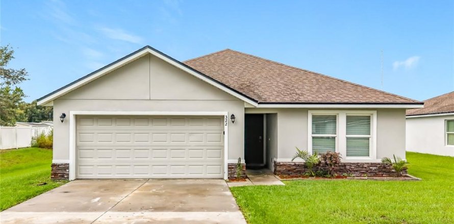 Villa ou maison à Auburndale, Floride 3 chambres, 125.98 m2 № 2415531