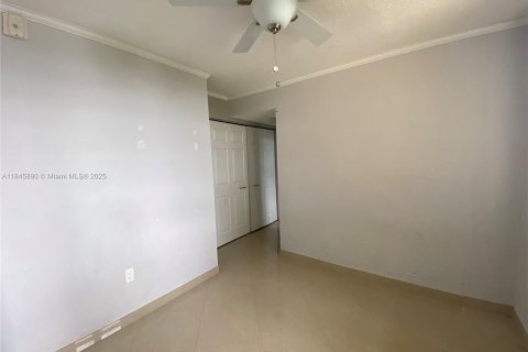 Снять в аренду кондоминиум в Майами-Бич, Флорида 2 спальни, 101.45м2, № 1888828 - фото 5