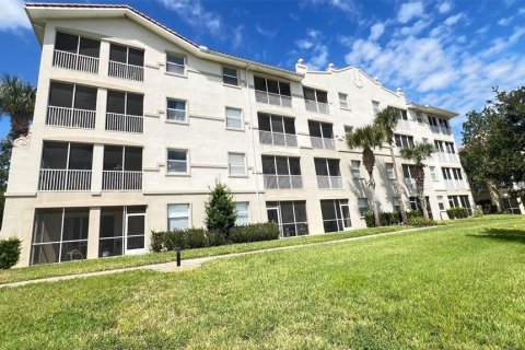 Condo in Palm Coast, Florida, 3 bedrooms № 2107867 - photo 4