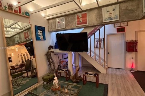 Condominio en Miami, Florida, 3 dormitorios  № 2060895