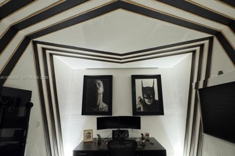 Condominio en alquiler en Miami, Florida, 3 dormitorios, 110.55 m2 № 2060895 - foto 3