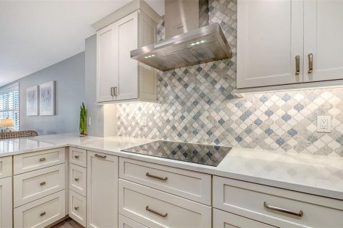 Condo in Sarasota, Florida, 3 bedrooms № 2212993 - photo 7