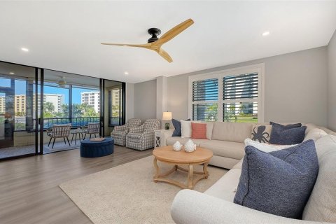 Condo in Sarasota, Florida, 3 bedrooms № 2212993 - photo 12