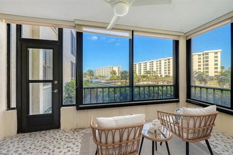 Condo in Sarasota, Florida, 3 bedrooms № 2212993 - photo 14