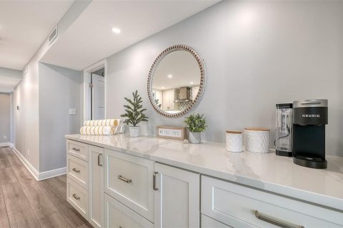 Condo in Sarasota, Florida, 3 bedrooms № 2212993 - photo 21