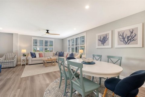 Condo in Sarasota, Florida, 3 bedrooms № 2212993 - photo 9