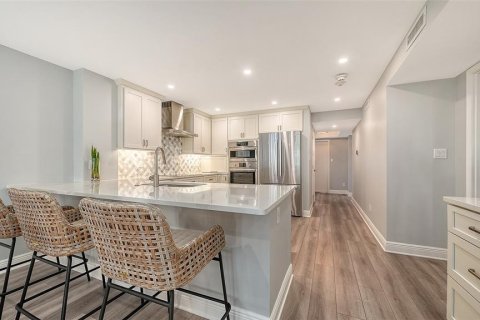 Condo in Sarasota, Florida, 3 bedrooms № 2212993 - photo 22