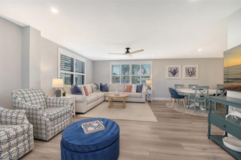Condo in Sarasota, Florida, 3 bedrooms № 2212993 - photo 18