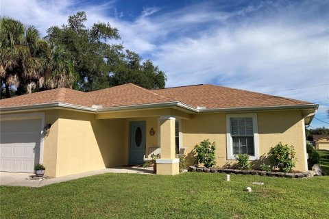 Villa ou maison à vendre à Port Charlotte, Floride: 3 chambres, 131.55 m2 № 2396857 - photo 2