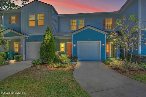 House in Jacksonville, Florida 2 bedrooms, 116.31 sq.m. № 865742 - photo 1