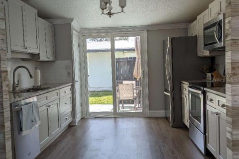 Condo in New Smyrna Beach, Florida, 2 bedrooms  № 1769308 - photo 3